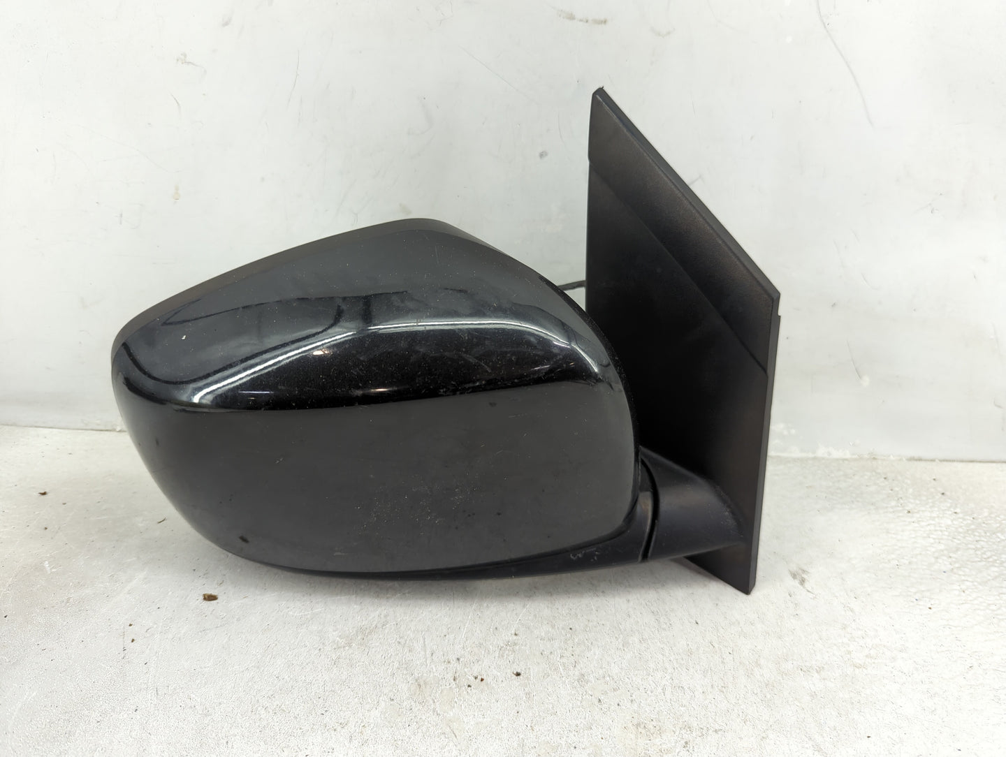 2013 Dodge Caravan Passenger Side View Mirror - Right Door Mirror OEM Used - Oemusedautoparts1.com