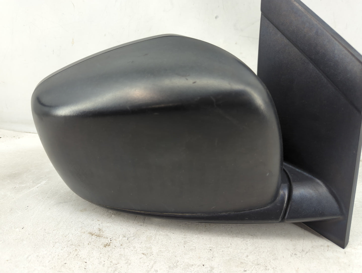 2013 Dodge Caravan Passenger Side View Mirror - Right Door Mirror OEM Used - Oemusedautoparts1.com