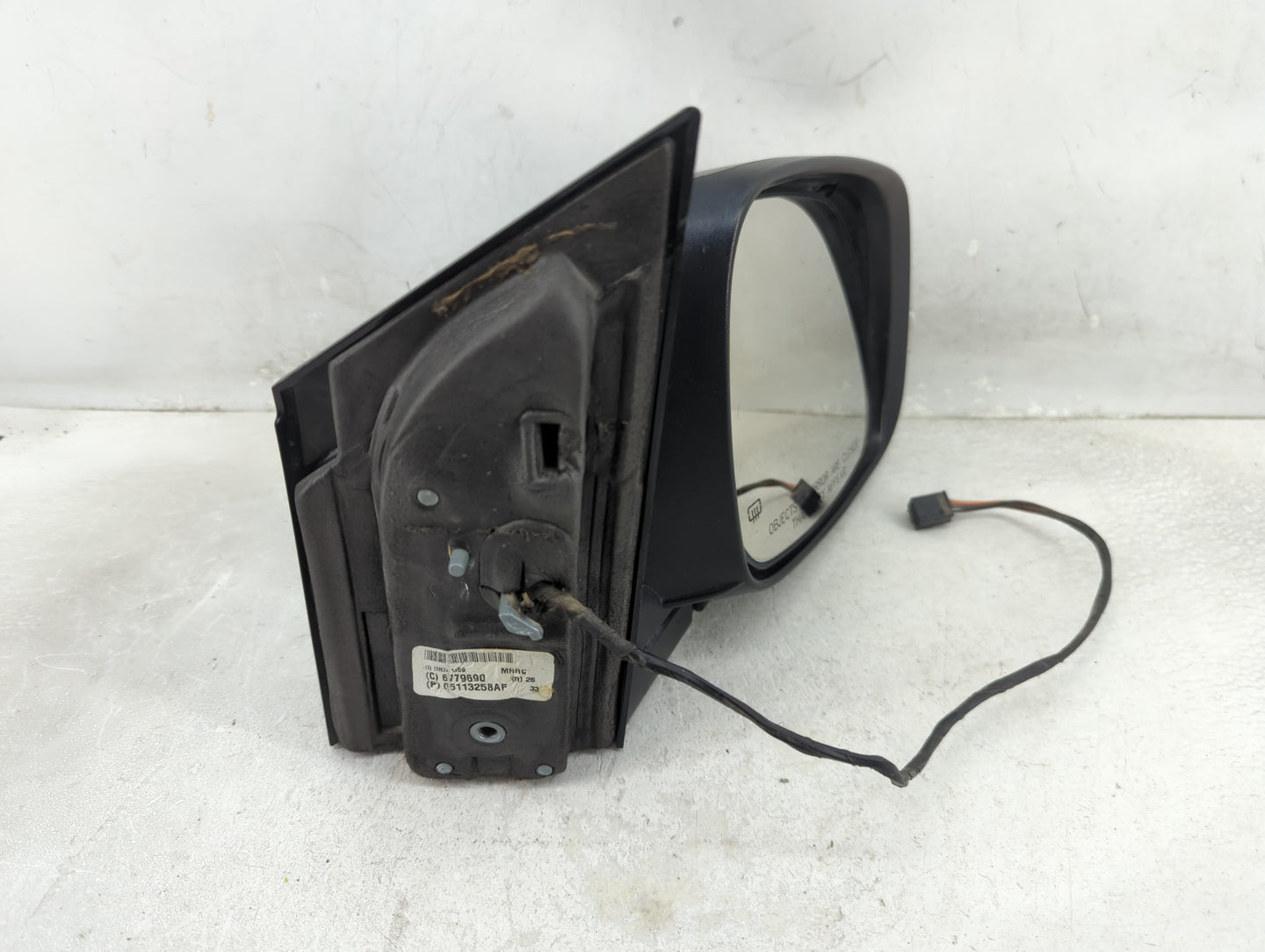 2013 Dodge Caravan Passenger Side View Mirror - Right Door Mirror OEM Used - Oemusedautoparts1.com