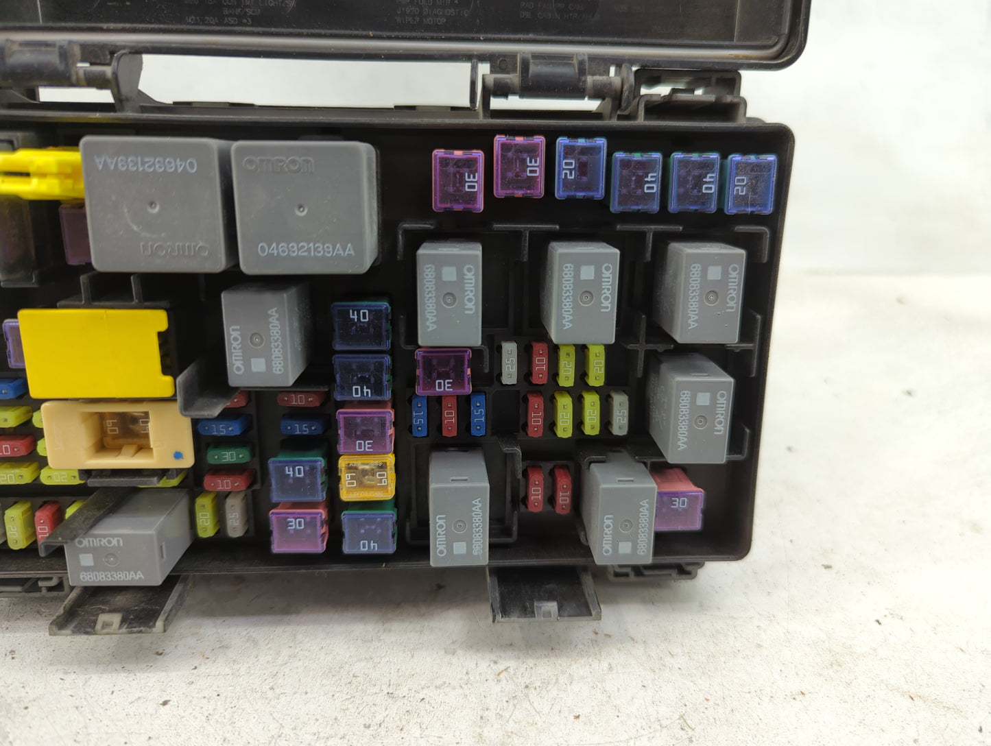 Dodge Caravan Fusebox Fuse Box Relay Module Tipm R62337-001 - Oemusedautoparts1.com