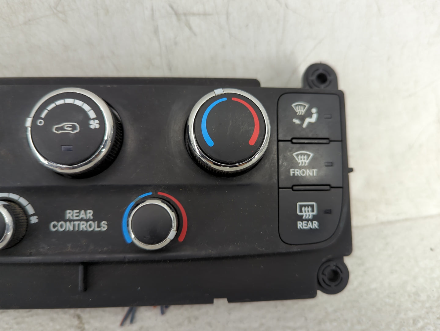 2013 Dodge Caravan Climate Control Module Temperature AC/Heater Replacement P/N:P55111240AF Fits OEM Used Auto Parts - Oemus