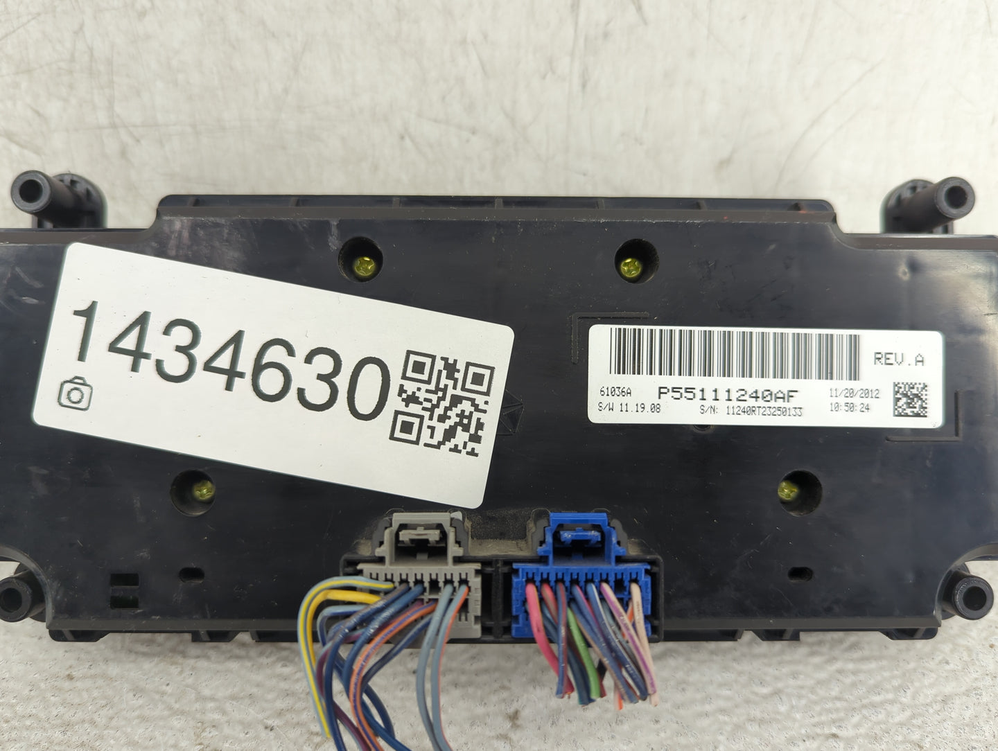 2013 Dodge Caravan Climate Control Module Temperature AC/Heater Replacement P/N:P55111240AF Fits OEM Used Auto Parts - Oemus