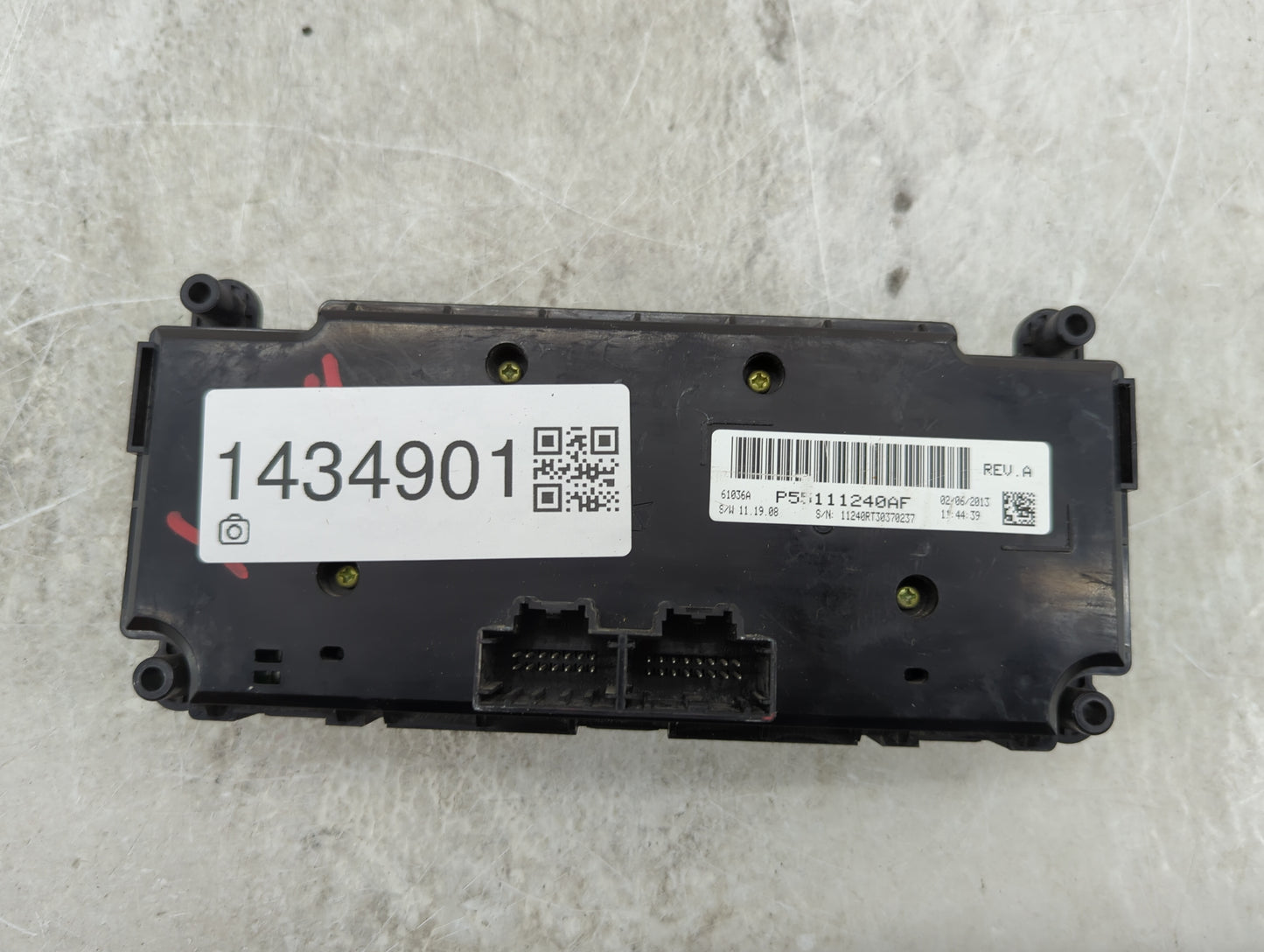 2013 Dodge Caravan Climate Control Module Temperature AC/Heater Replacement P/N:P55111240AF Fits OEM Used Auto Parts - Oemus
