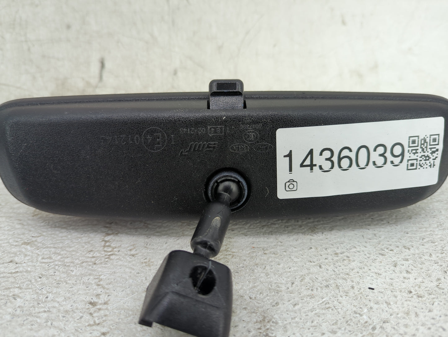 2013 Dodge Caravan Interior Rear View Mirror Replacement OEM P/N:012143 A67356 Fits OEM Used Auto Parts - Oemusedautoparts1.