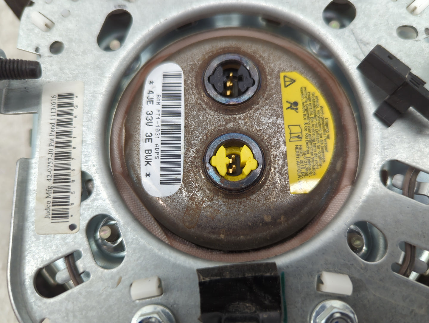 2013 Dodge Caravan Air Bag Driver Left Steering Wheel Mounted P/N:P71-1031 42-0757-J0 Fits OEM Used Auto Parts - Oemusedauto