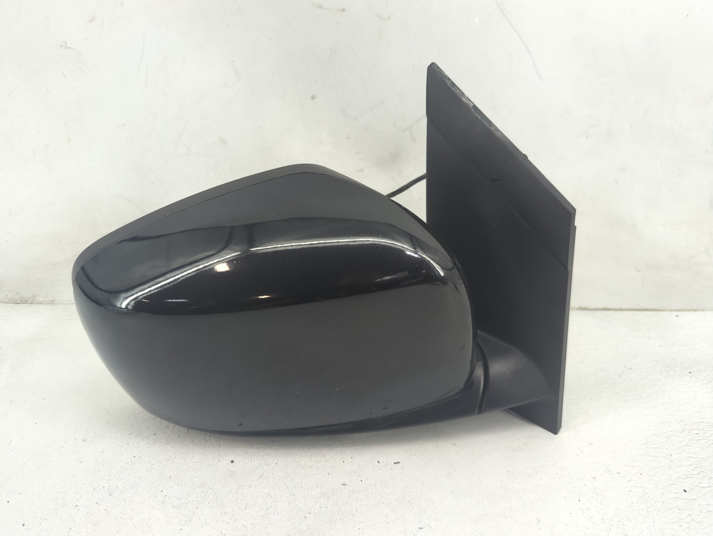 2013 Dodge Caravan Passenger Side View Mirror - Right Door Mirror OEM Used - Oemusedautoparts1.com