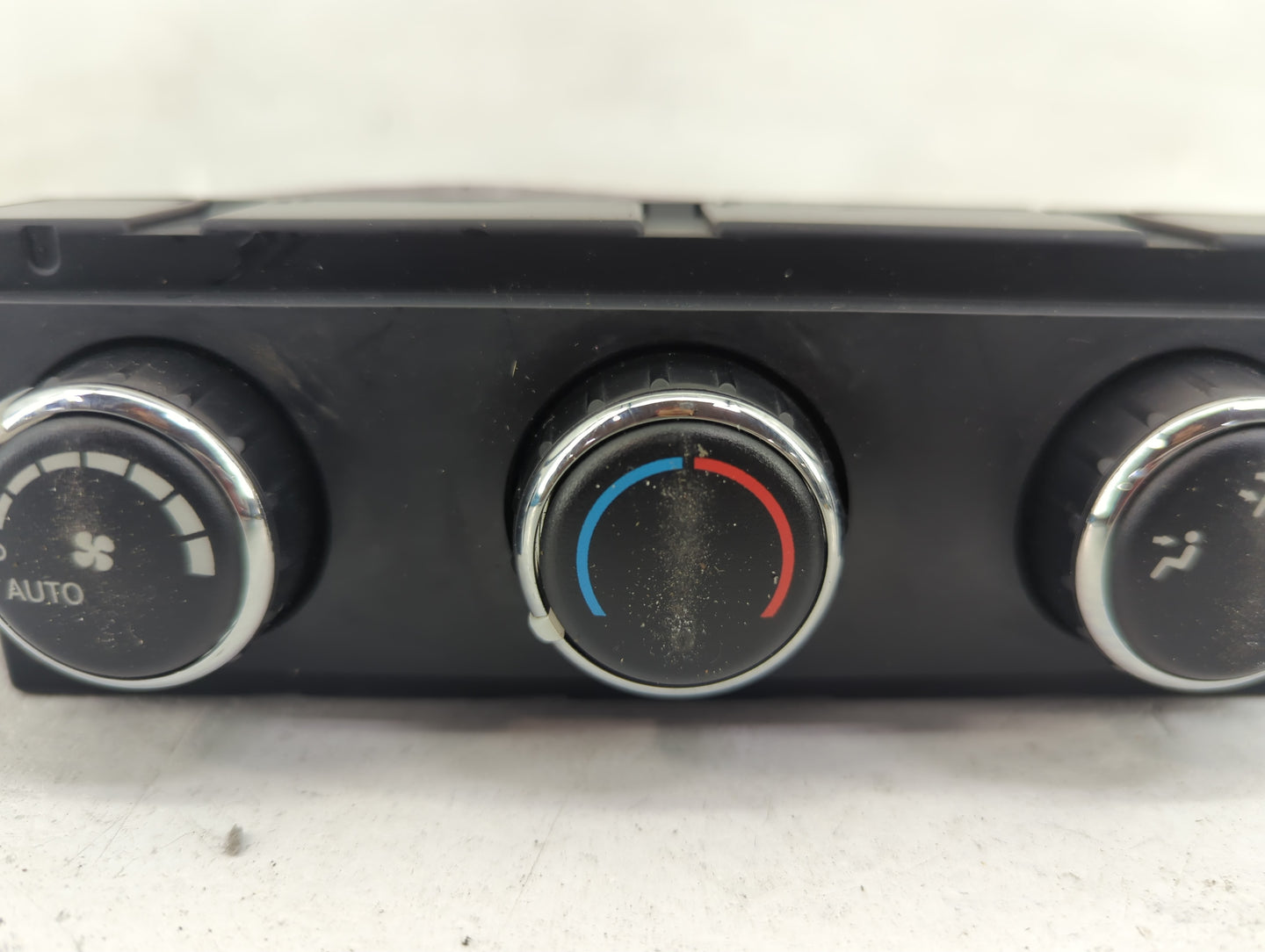 2013 Dodge Caravan Climate Control Module Temperature AC/Heater Replacement P/N:55111313AC Fits OEM Used Auto Parts - Oemuse