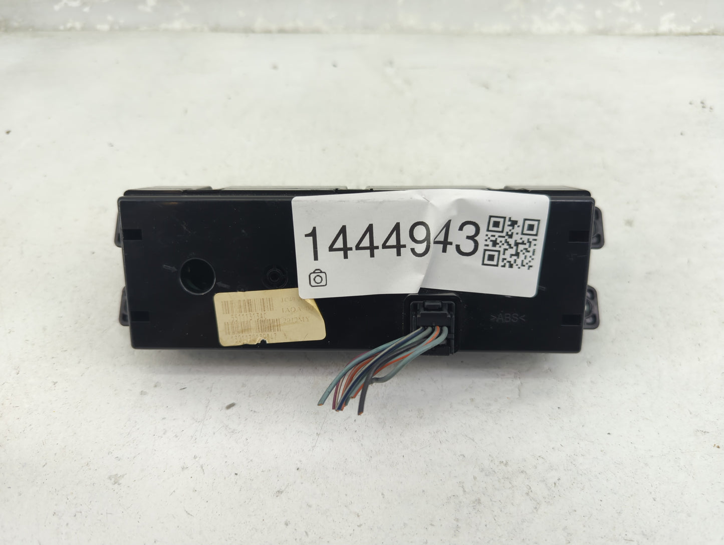 2013 Dodge Caravan Climate Control Module Temperature AC/Heater Replacement P/N:55111313AC Fits OEM Used Auto Parts - Oemuse