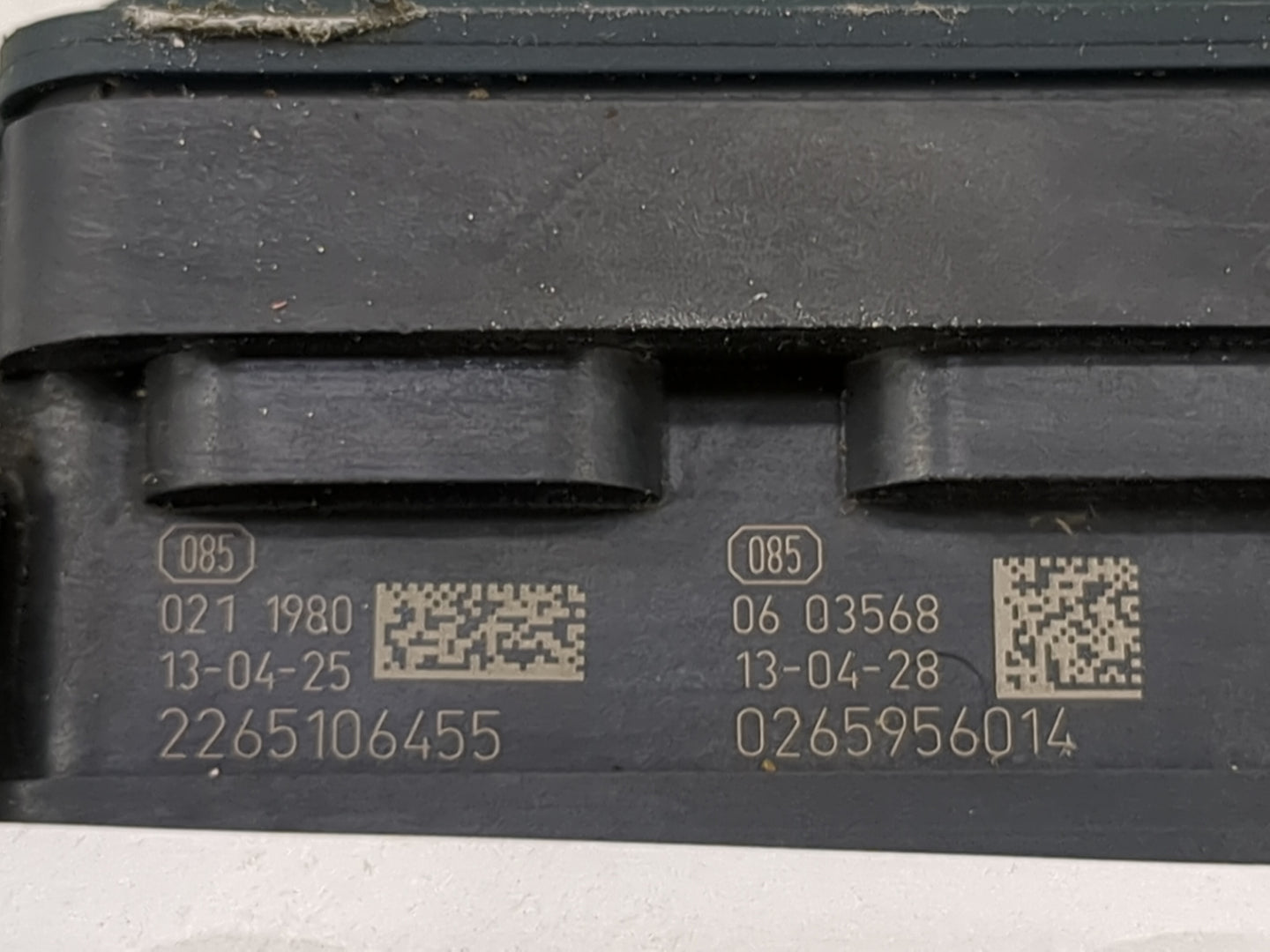 2013 Dodge Caravan ABS Pump Control Module Replacement P/N:2265106455 0265956014, 0265239083 Fits OEM Used Auto Parts - Oemu