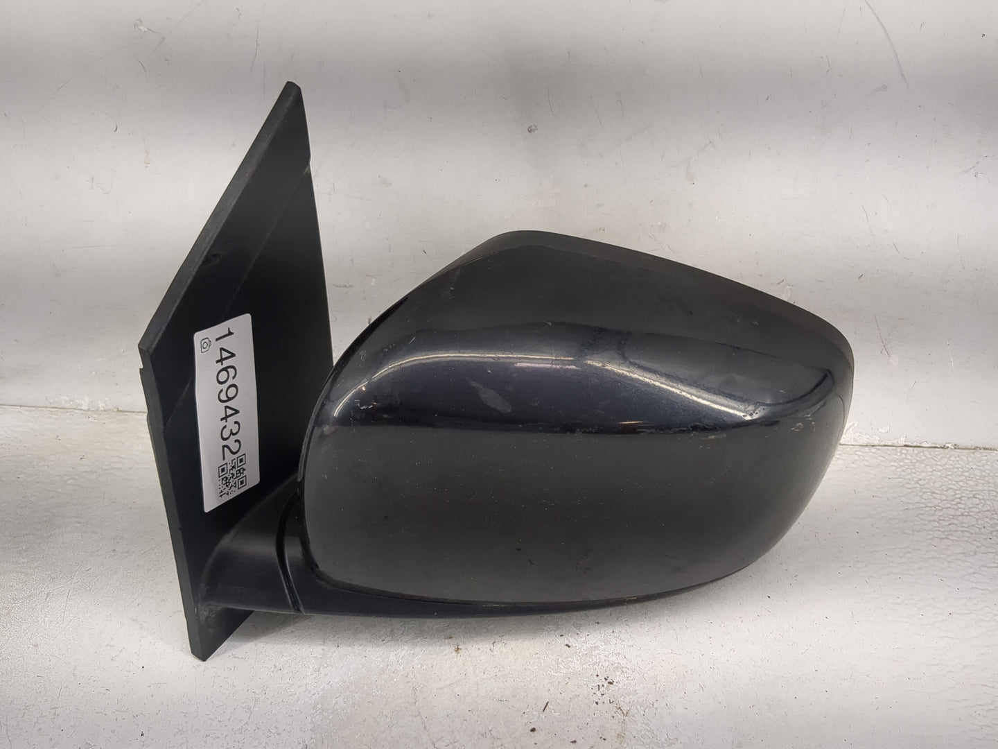 2013 Dodge Caravan Driver Side View Mirror - Left Door Mirror OEM Used - Oemusedautoparts1.com