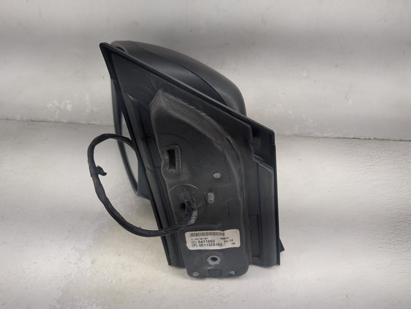 2013 Dodge Caravan Driver Side View Mirror - Left Door Mirror OEM Used - Oemusedautoparts1.com