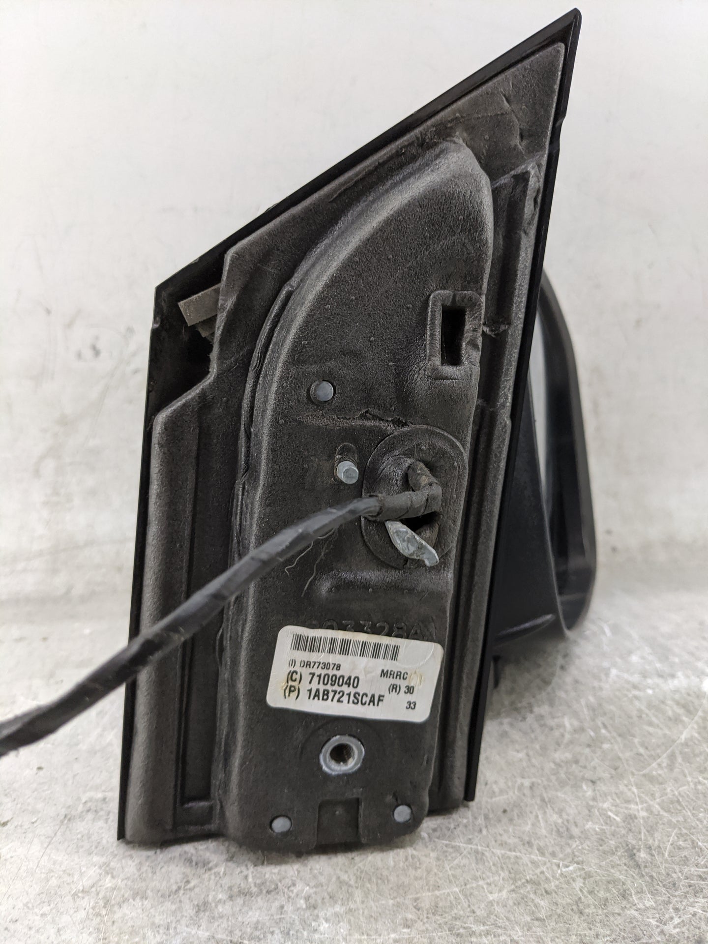 2013 Dodge Caravan Passenger Side View Mirror - Right Door Mirror OEM Used - Oemusedautoparts1.com