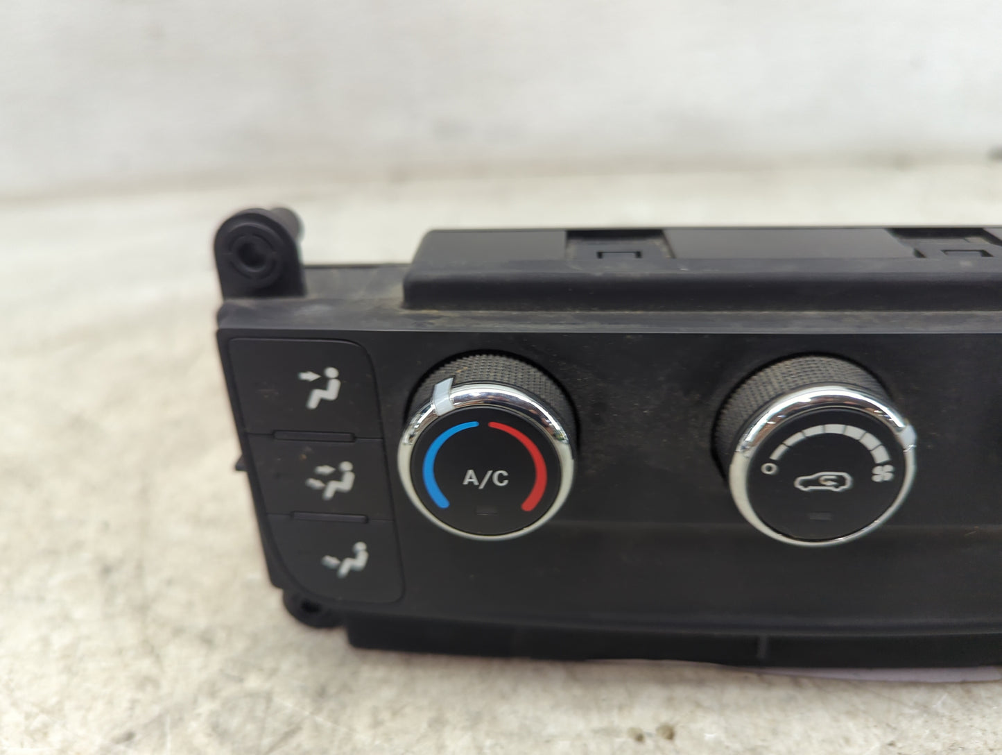 2013 Dodge Caravan Climate Control Module Temperature AC/Heater Replacement P/N:P55111249AF Fits OEM Used Auto Parts - Oemus