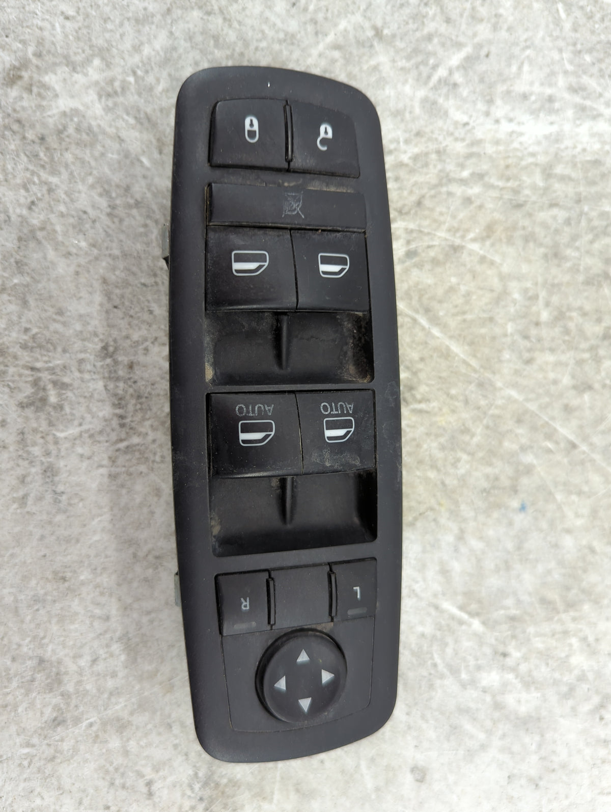 2013 Dodge Caravan Master Power Window Switch Replacement Driver Side Left P/N:68298871AA 1013G342 Fits OEM Used Auto Parts 