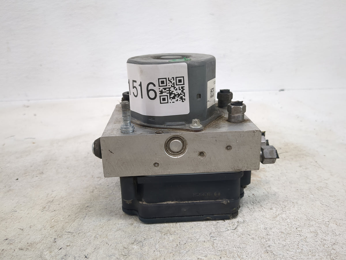 2013 Dodge Caravan Anti-Lock Brake ABS Pump Module Actuator OEM P/N:P68183803AB 68183803AB Fits OEM Used Auto Parts - Oemuse