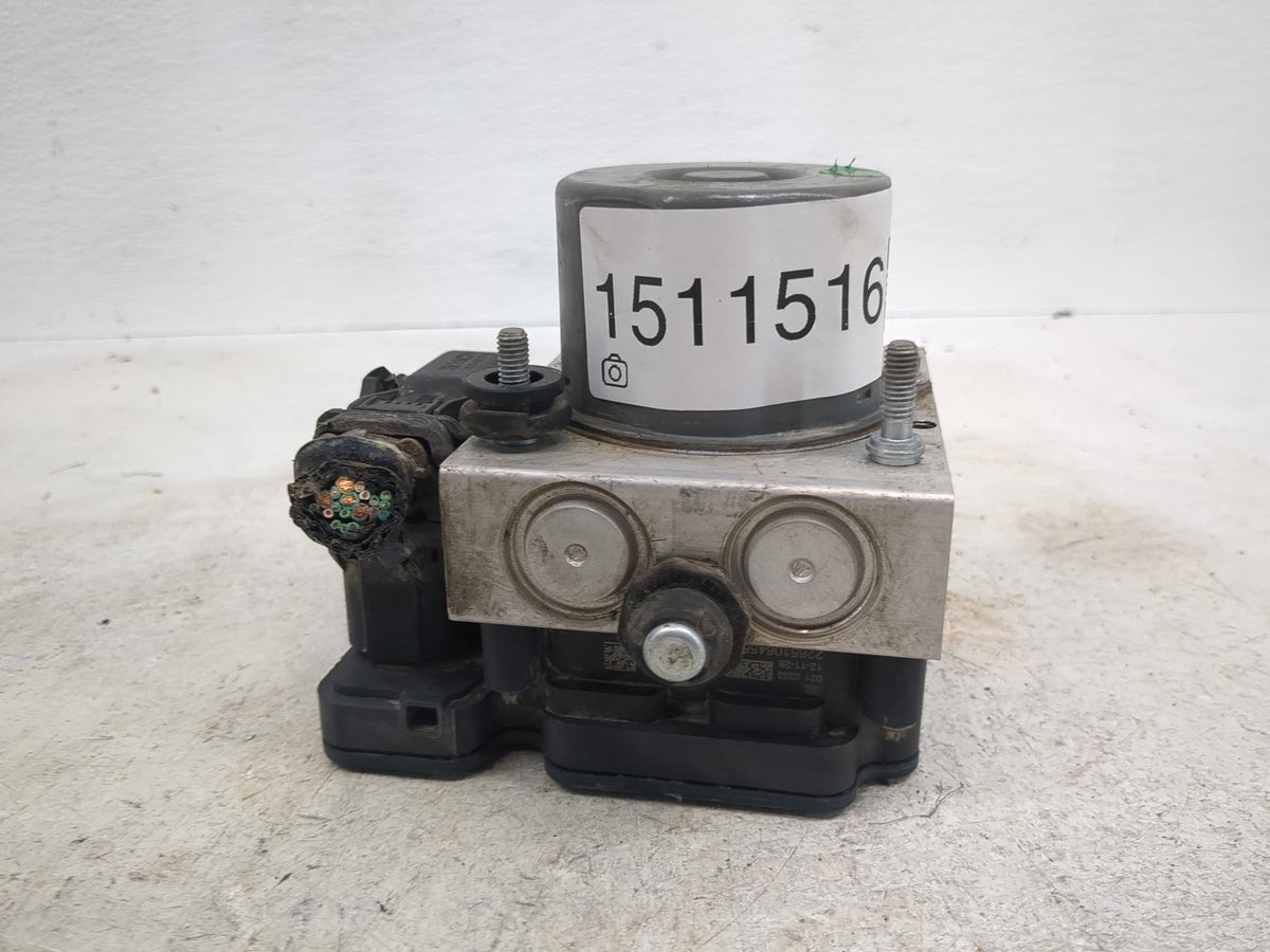 2013 Dodge Caravan Anti-Lock Brake ABS Pump Module Actuator OEM P/N:P68183803AB 68183803AB Fits OEM Used Auto Parts - Oemuse
