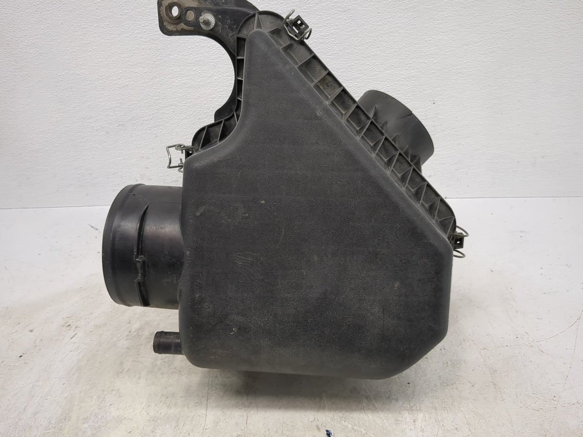 Dodge Caravan Air Cleaner Intake-duct Hose Tube 1518784 - Oemusedautoparts1.com