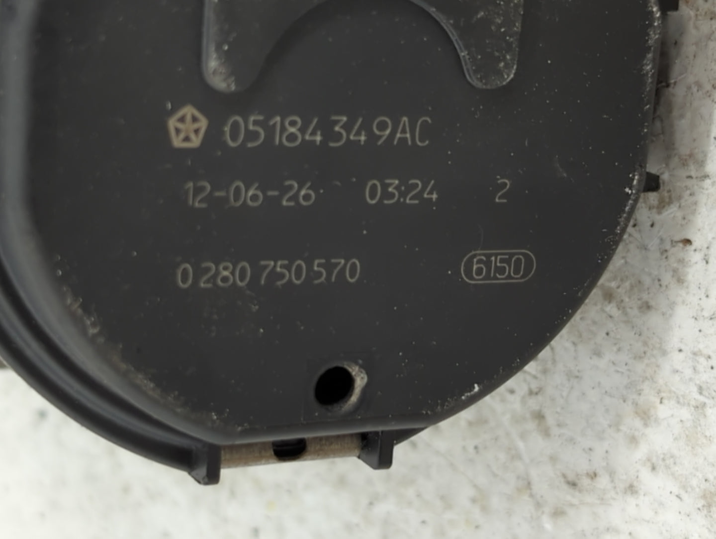 2013 Dodge Caravan Throttle Body P/N:05184349AC 05184349AE, 05184349AF Fits Fits 2011 2012 2014 2015 2016 2017 2018 2019 OEM