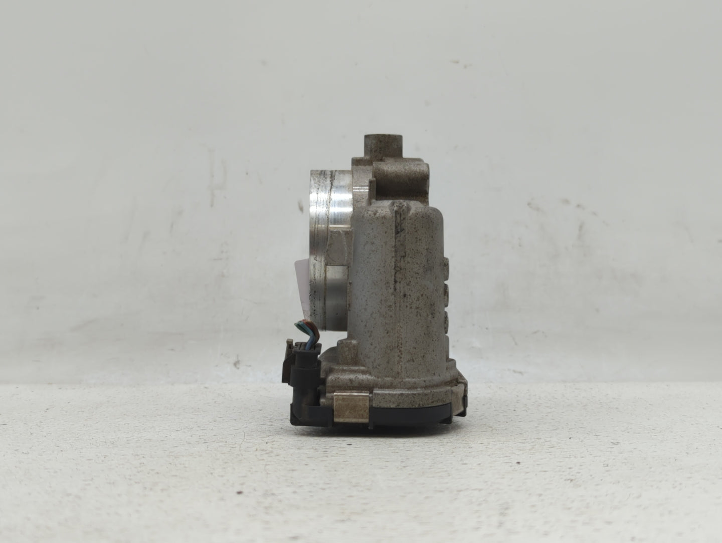 2013 Dodge Caravan Throttle Body P/N:05184349AC 05184349AE, 05184349AD Fits Fits 2011 2012 2014 2015 2016 2017 2018 2019 OEM