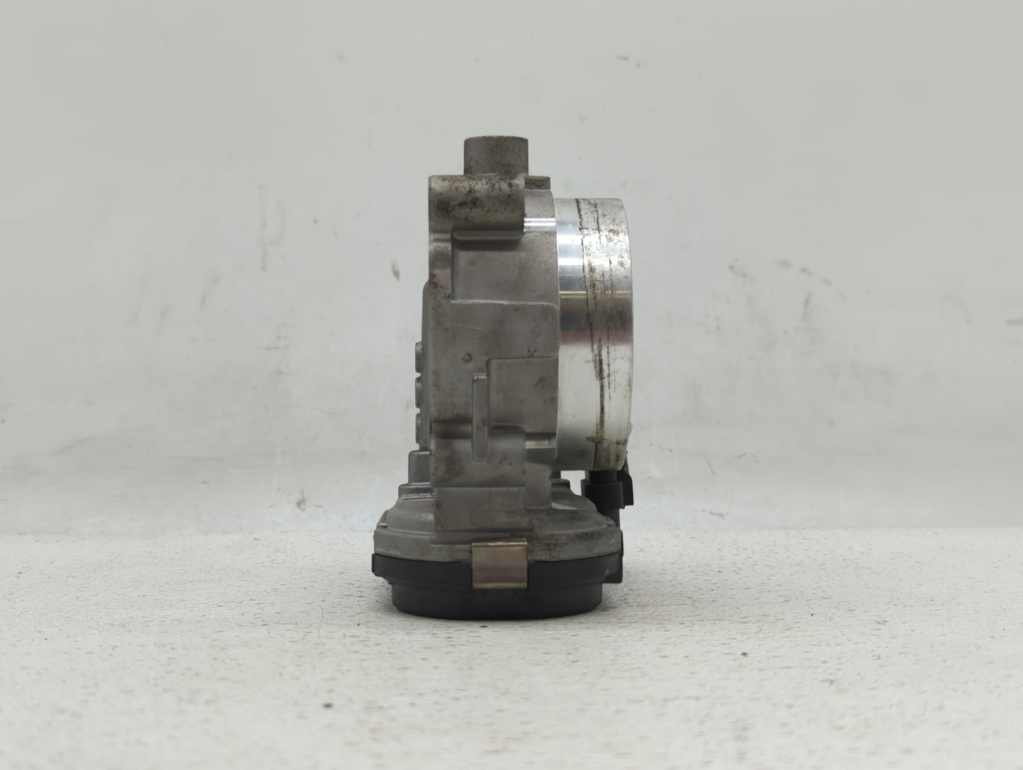 2013 Dodge Caravan Throttle Body P/N:05184349AC 05184349AE, 05184349AD Fits Fits 2011 2012 2014 2015 2016 2017 2018 2019 OEM