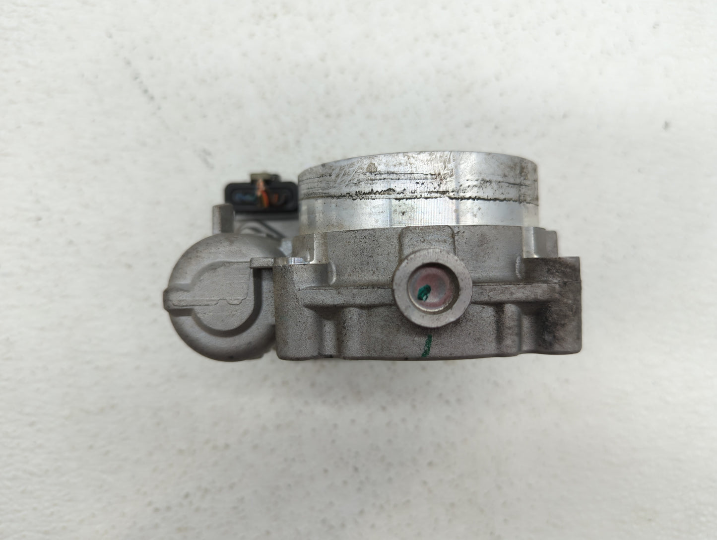 2013 Dodge Caravan Throttle Body P/N:05184349AC 05184349AE, 05184349AD Fits Fits 2011 2012 2014 2015 2016 2017 2018 2019 OEM