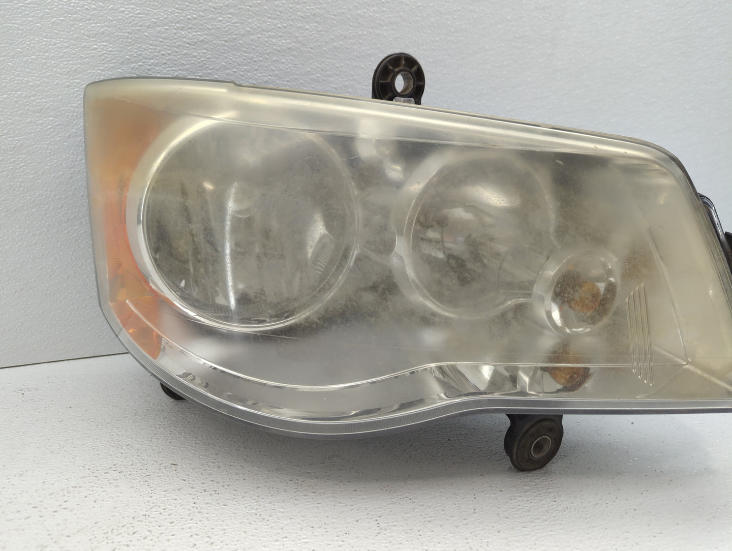 Dodge Caravan Passenger Right Oem Head Light Headlight Lamp - Oemusedautoparts1.com