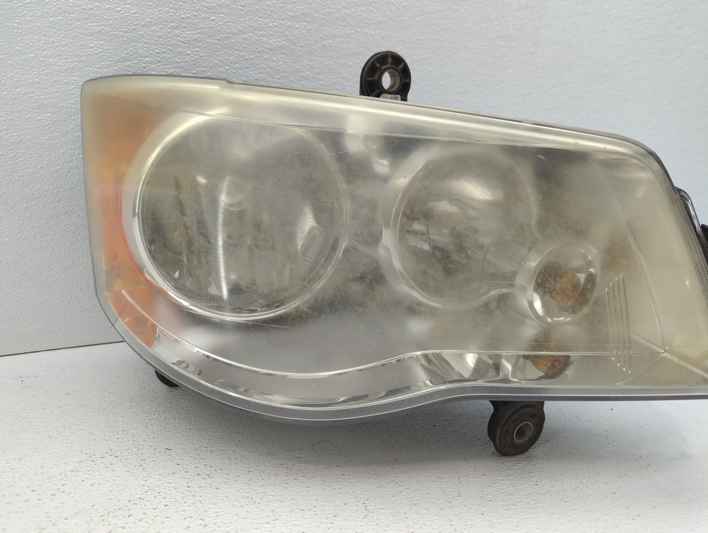 Dodge Caravan Passenger Right Oem Head Light Headlight Lamp - Oemusedautoparts1.com