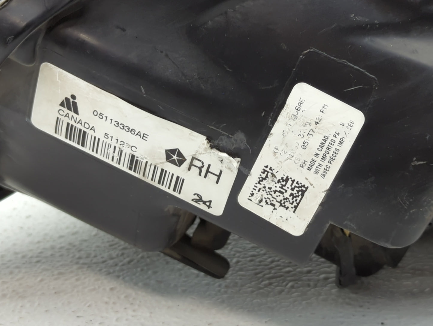 Dodge Caravan Passenger Right Oem Head Light Headlight Lamp - Oemusedautoparts1.com
