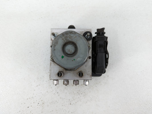 2013 Dodge Caravan ABS Pump Control Module Replacement P/N:68183803AB P68183803AA, P68183803AC, 2265106455, P68183803AB Fits OEM Used Auto Parts