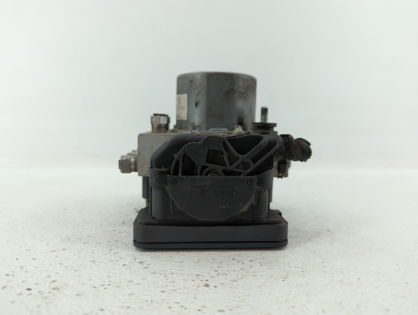 2013 Dodge Caravan ABS Pump Control Module Replacement P/N:68183803AB P68183803AA, P68183803AC, 2265106455, P68183803AB Fits