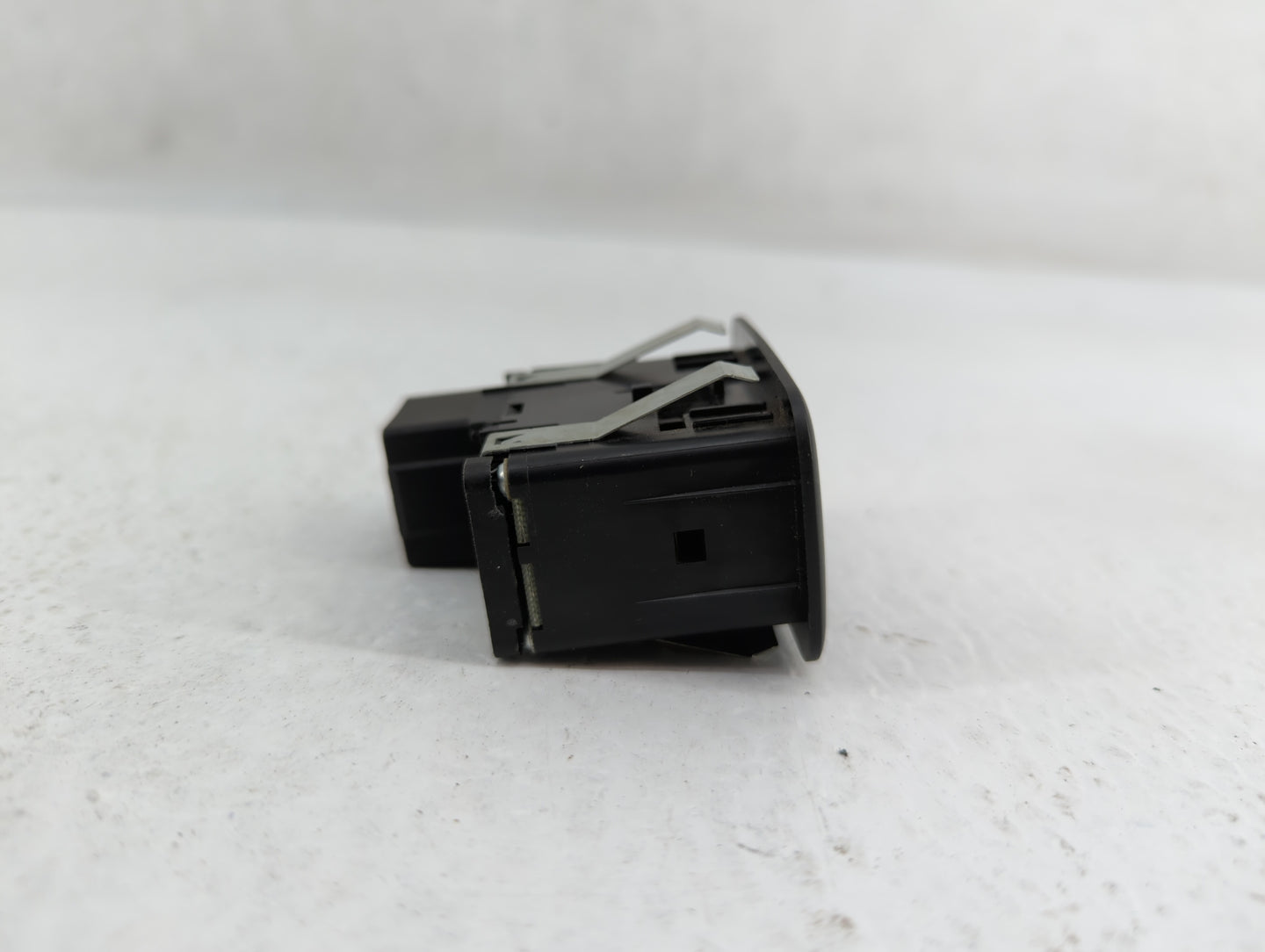 2013 Dodge Caravan Master Power Window Switch Replacement Driver Side Left P/N:68110874AA Fits OEM Used Auto Parts - Oemused