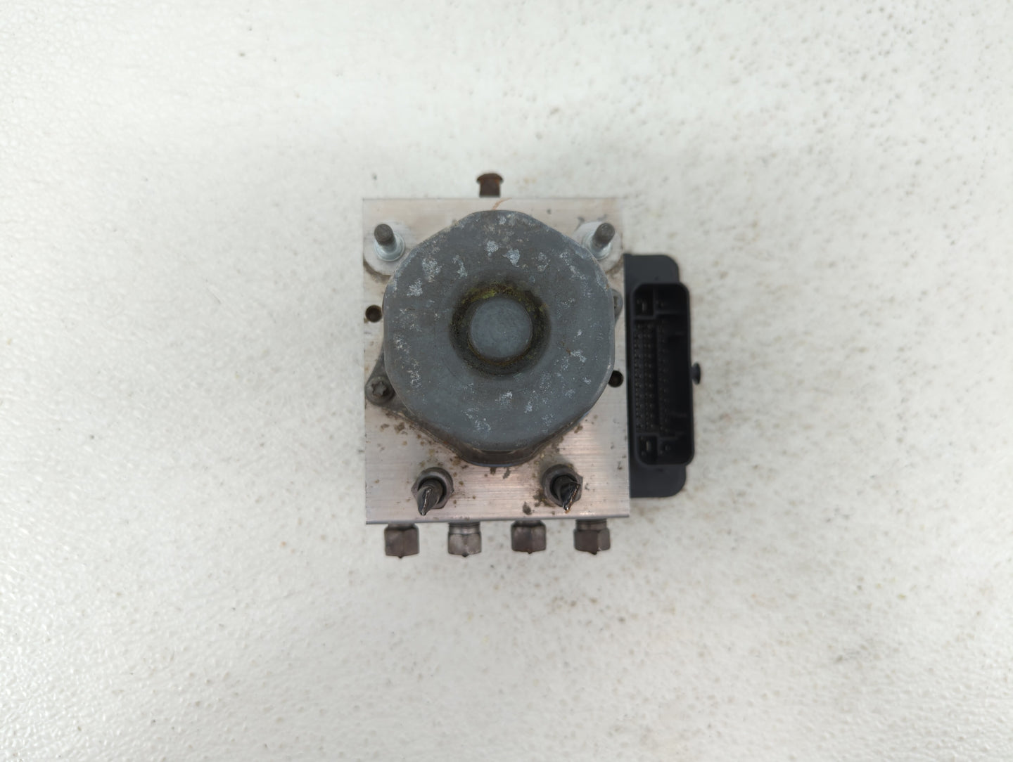 2013 Dodge Caravan ABS Pump Control Module Replacement P/N:P68183803AB Fits OEM Used Auto Parts - Oemusedautoparts1.com