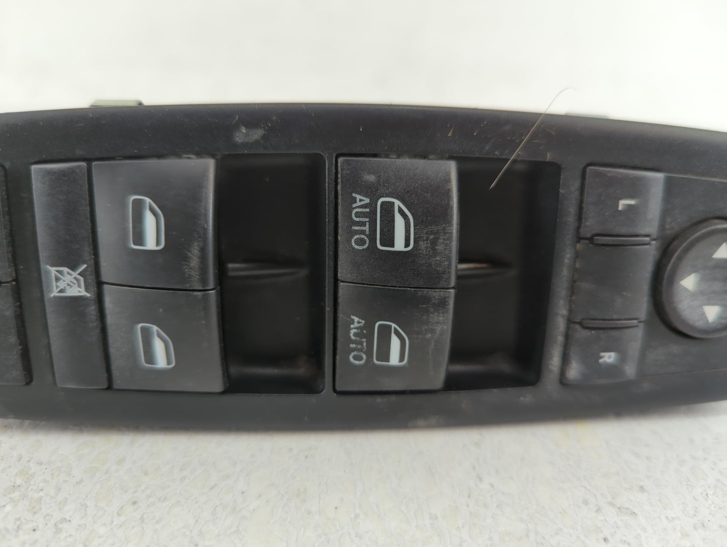 2013 Dodge Caravan Master Power Window Switch Replacement Driver Side Left P/N:68110871AA Fits OEM Used Auto Parts - Oemused