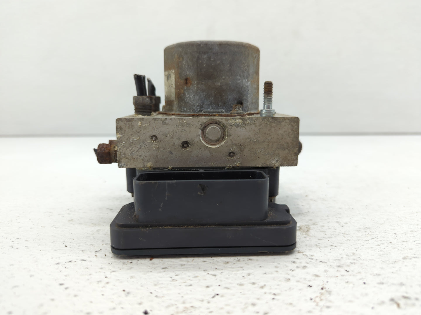 2013 Dodge Caravan ABS Pump Control Module Replacement P/N:68183803AC 6F9T-18C869-AE Fits OEM Used Auto Parts - Oemusedautop