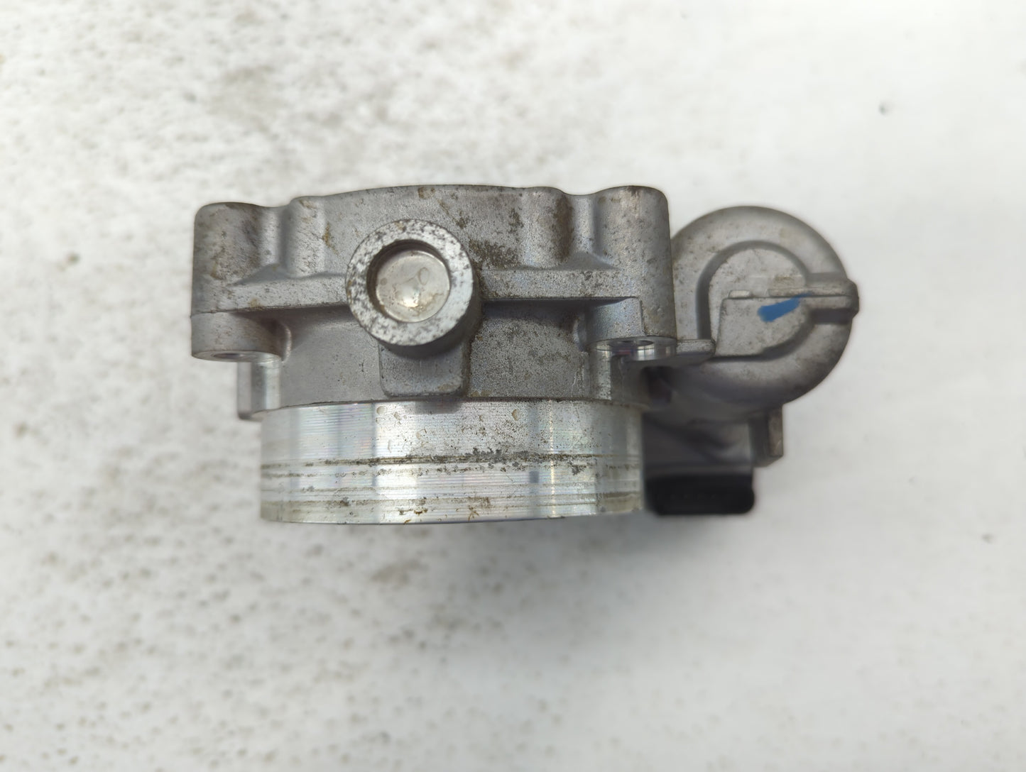 2013 Dodge Caravan Throttle Body P/N:05184349AC Fits Fits 2011 2012 2014 2015 2016 2017 2018 2019 2020 2021 2022 OEM Used Au