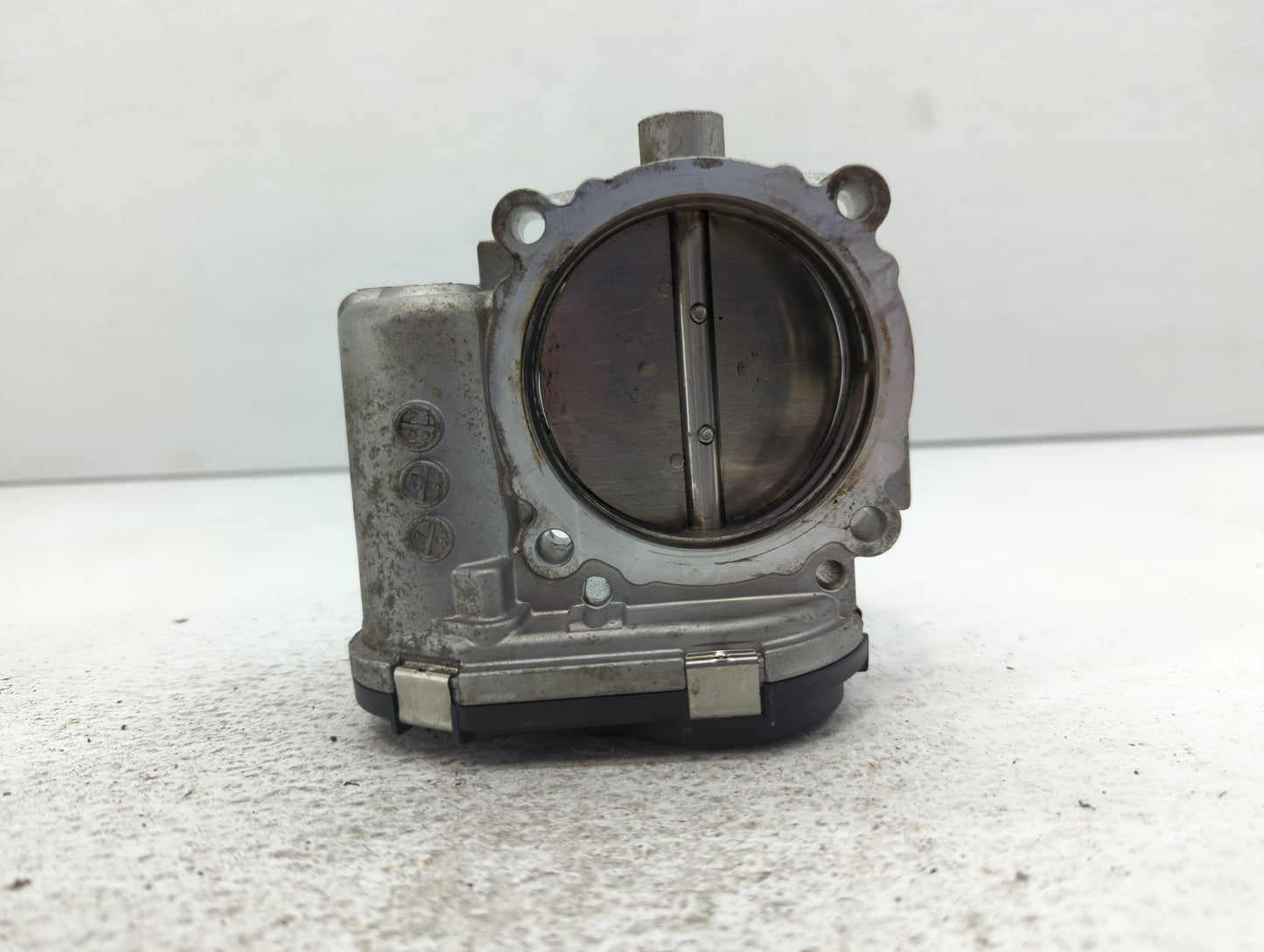 2013 Dodge Caravan Throttle Body P/N:05184349AC Fits Fits 2011 2012 2014 2015 2016 2017 2018 2019 2020 2021 2022 OEM Used Au
