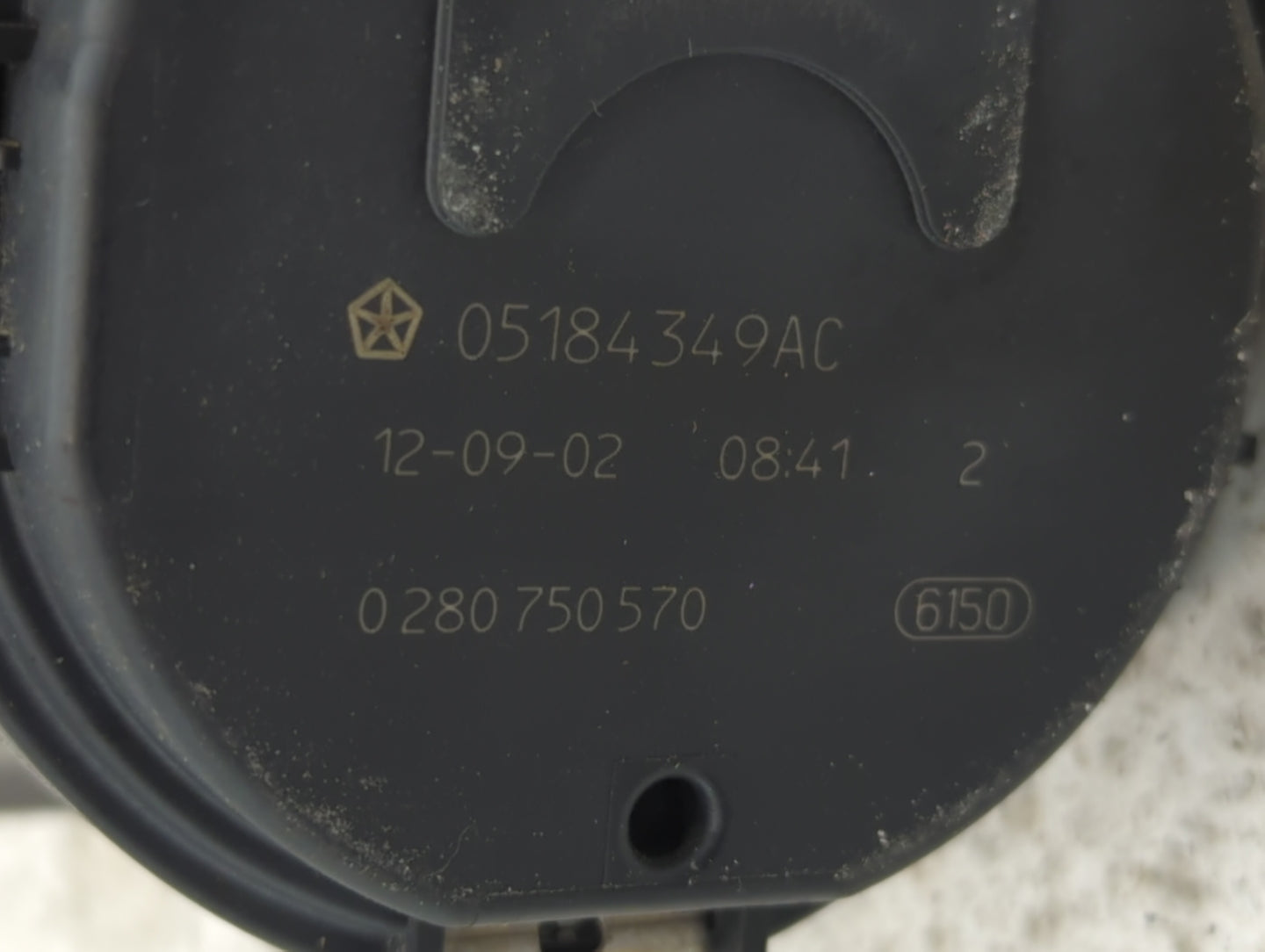 2013 Dodge Caravan Throttle Body P/N:05184349AC Fits Fits 2011 2012 2014 2015 2016 2017 2018 2019 2020 2021 2022 OEM Used Au