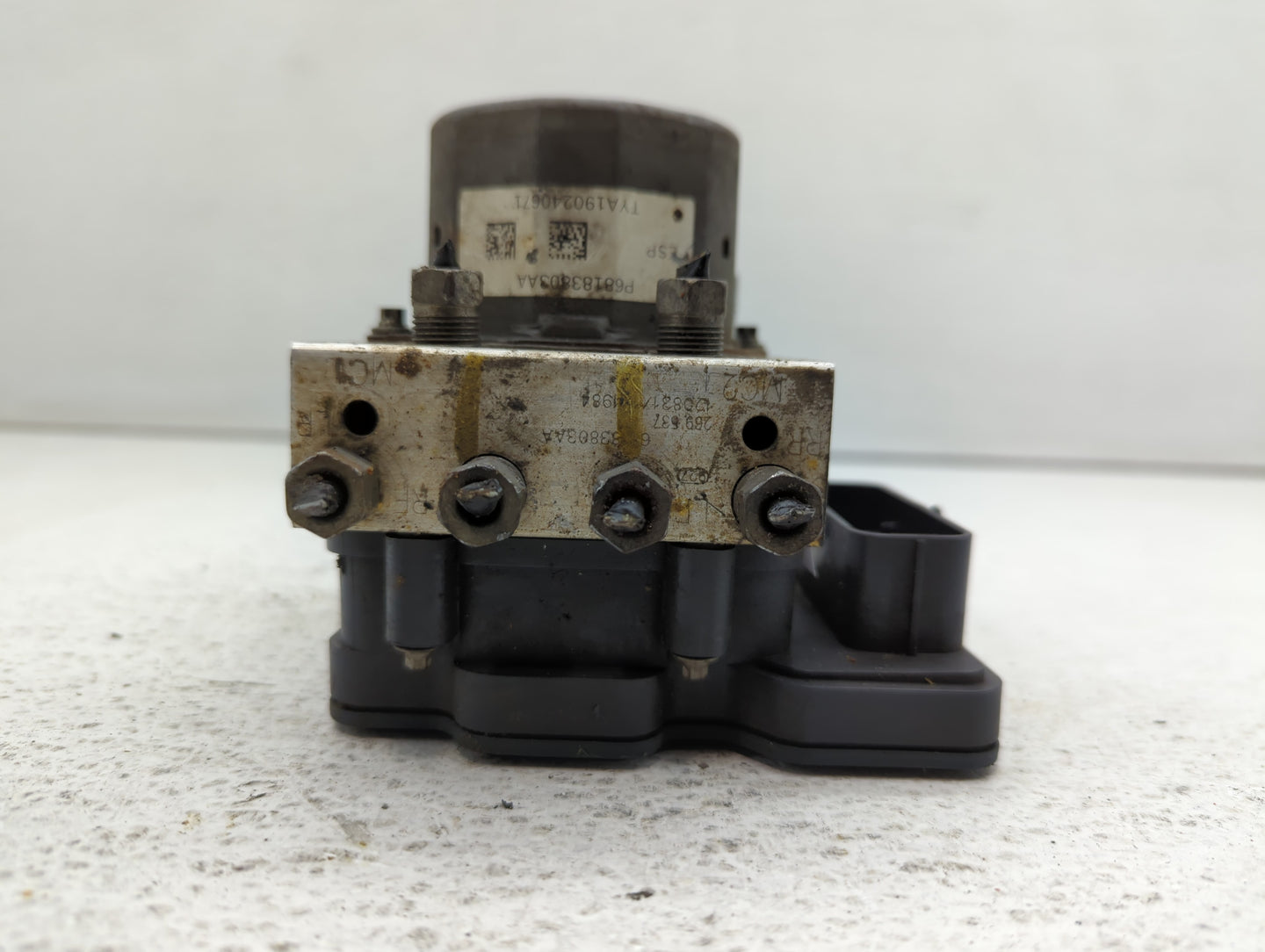 2013 Dodge Caravan ABS Pump Control Module Replacement P/N:68183803AA Fits OEM Used Auto Parts - Oemusedautoparts1.com