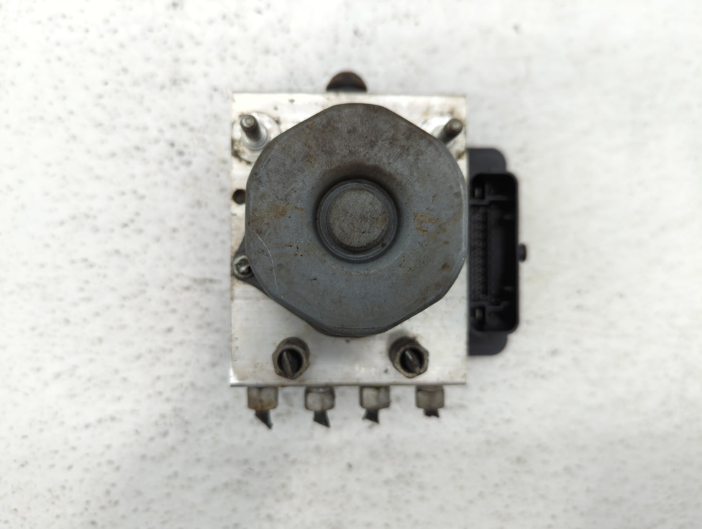 2013 Dodge Caravan ABS Pump Control Module Replacement P/N:68183803AA Fits OEM Used Auto Parts - Oemusedautoparts1.com