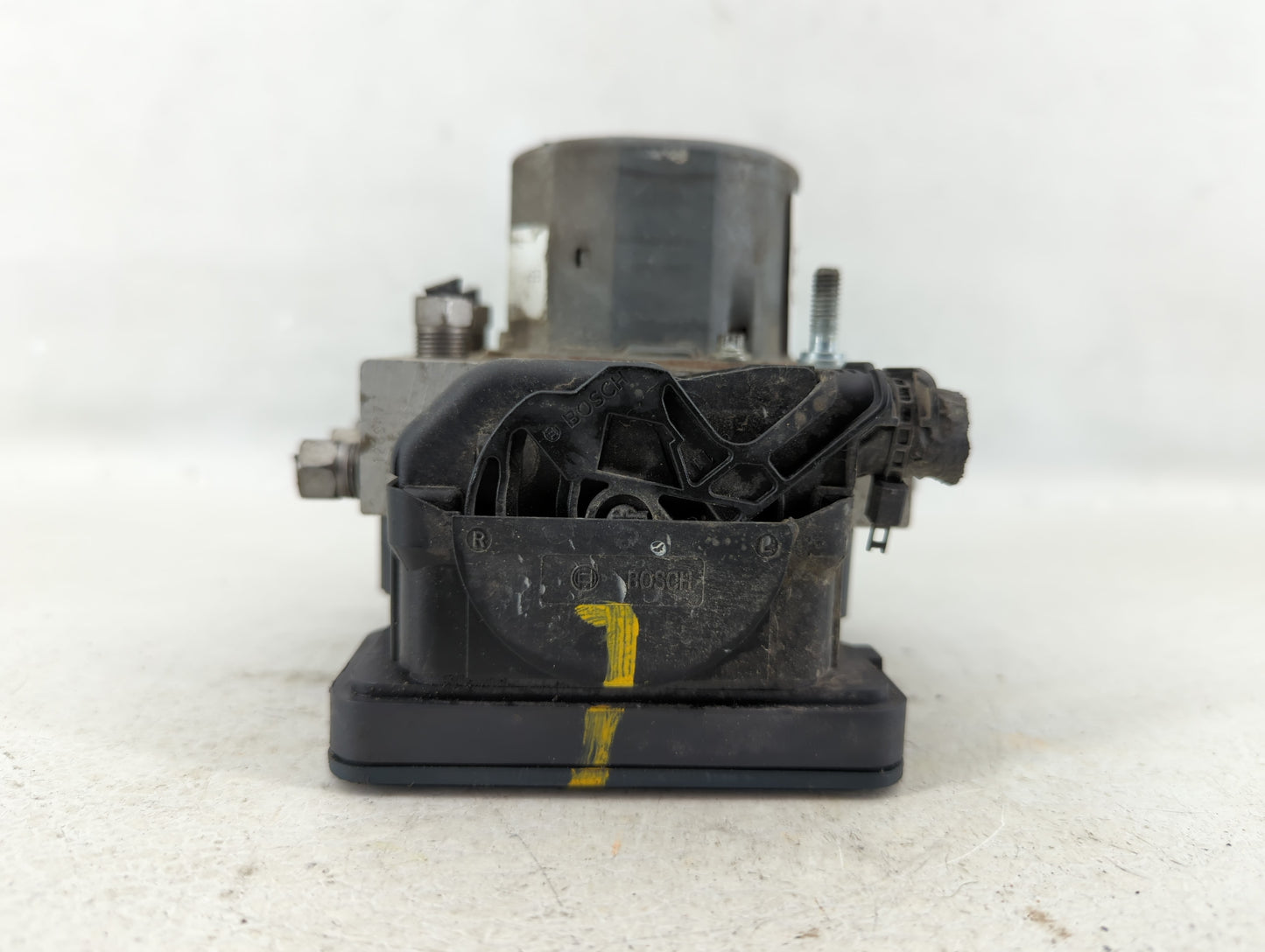 2013 Dodge Caravan ABS Pump Control Module Replacement P/N:P68183803AA Fits OEM Used Auto Parts - Oemusedautoparts1.com