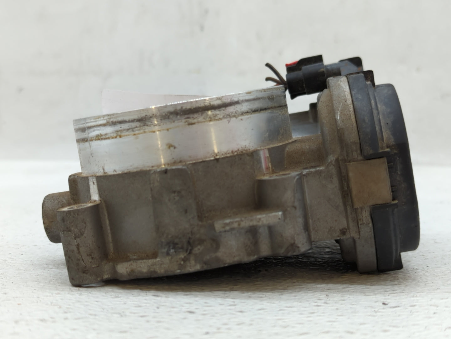 2013 Dodge Caravan Throttle Body P/N:05184349AC Fits Fits 2011 2012 2014 2015 2016 2017 2018 2019 2020 2021 2022 OEM Used Au
