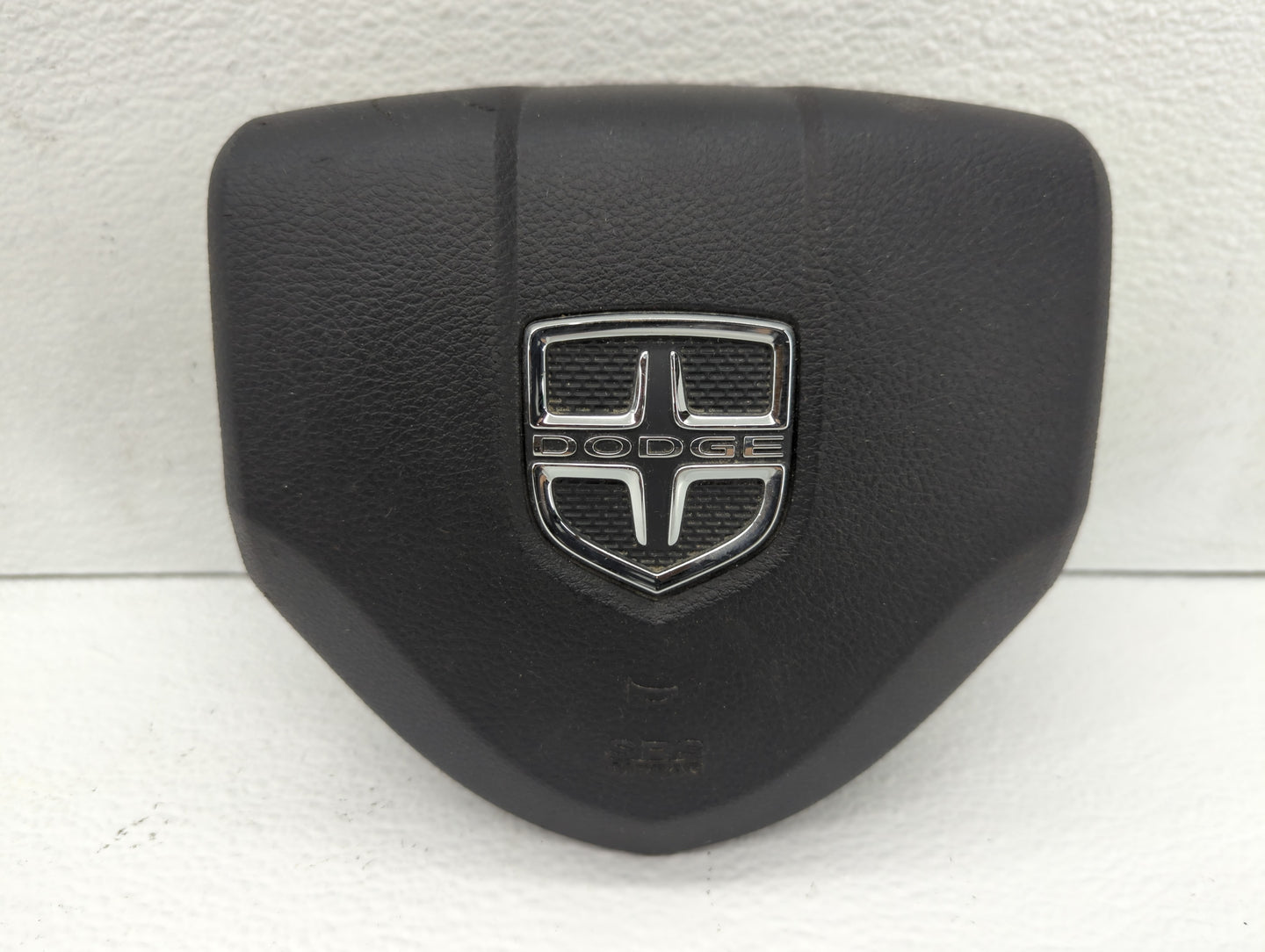 2013 Dodge Caravan Air Bag Driver Left Steering Wheel Mounted Fits Fits 2014 2015 2016 2017 2018 2019 2020 OEM Used Auto Par