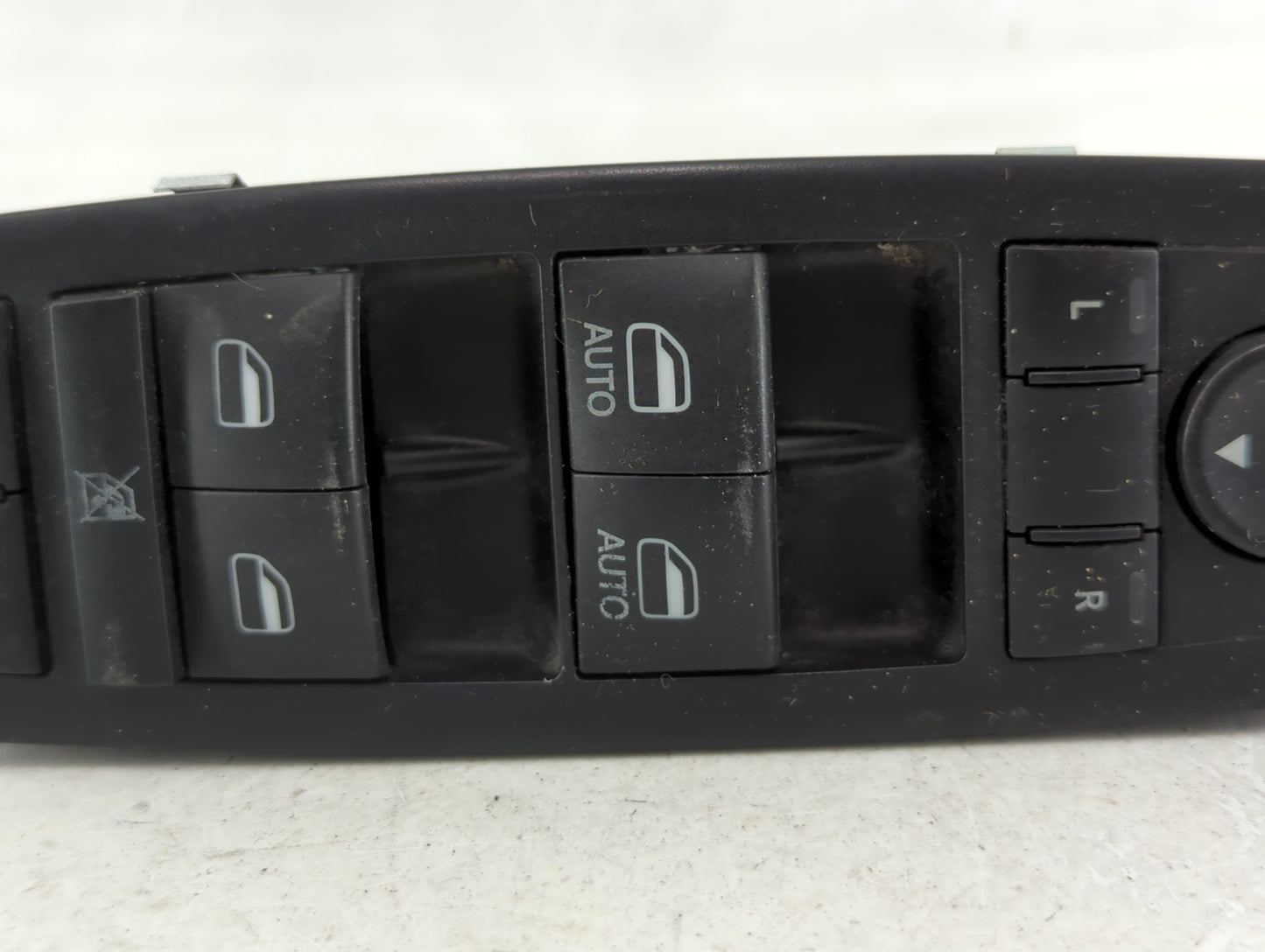 2013 Dodge Caravan Master Power Window Switch Replacement Driver Side Left P/N:68110871AA Fits OEM Used Auto Parts - Oemused