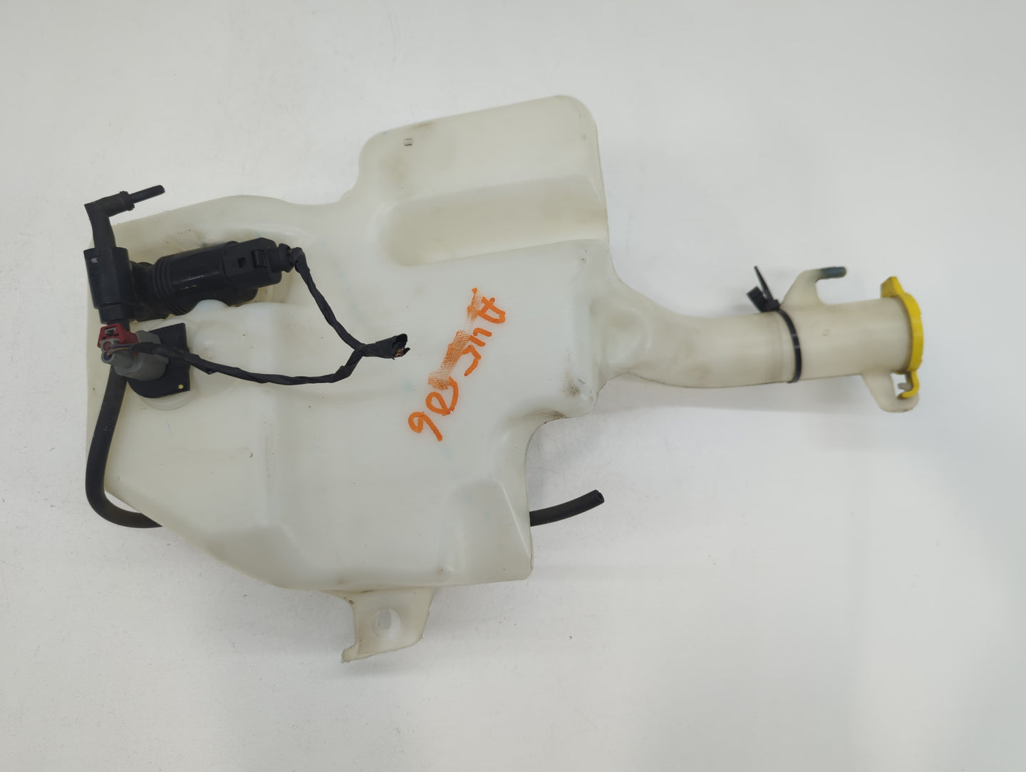 Dodge Caravan Windshield Washer Fluid Reservoir Bottle Oem - Oemusedautoparts1.com