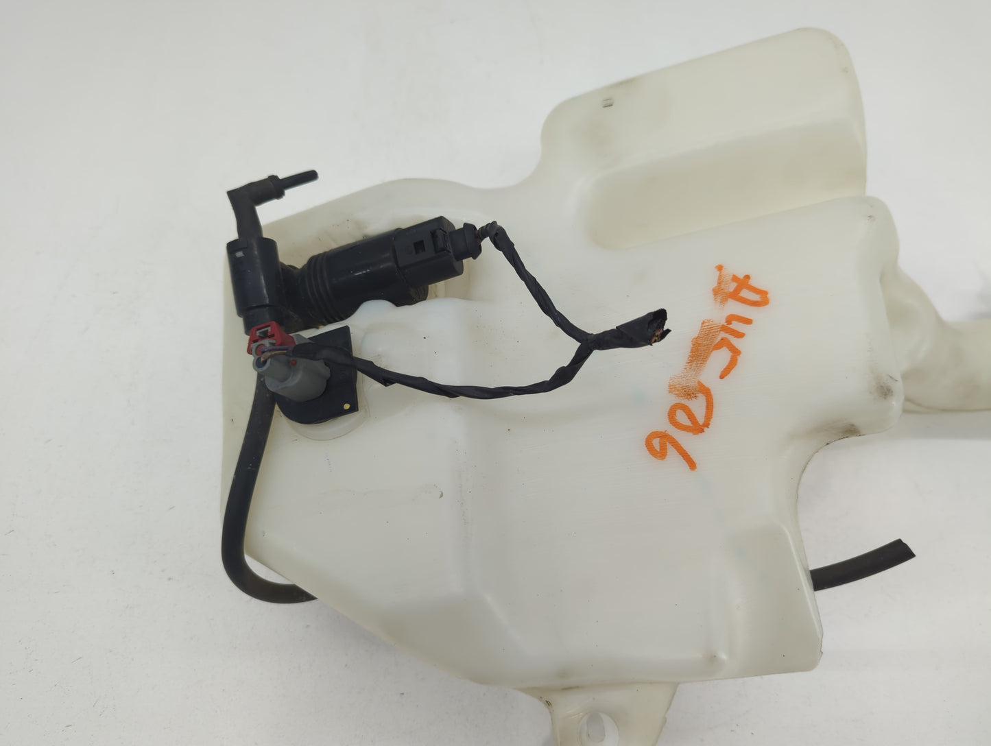 Dodge Caravan Windshield Washer Fluid Reservoir Bottle Oem - Oemusedautoparts1.com