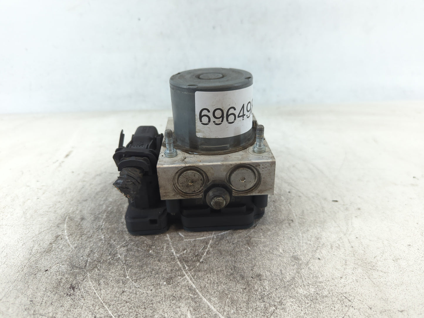 2013 Dodge Caravan ABS Pump Control Module Replacement P/N:P6818380A Fits OEM Used Auto Parts - Oemusedautoparts1.com