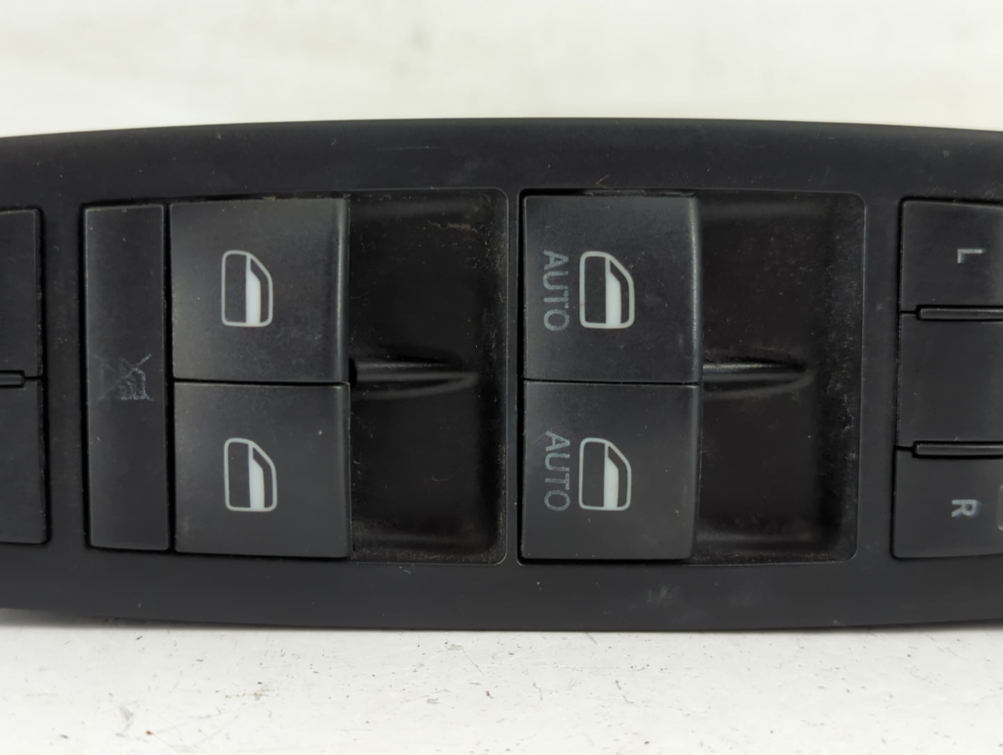 2013 Dodge Caravan Master Power Window Switch Replacement Driver Side Left P/N:68110871AA Fits OEM Used Auto Parts - Oemused