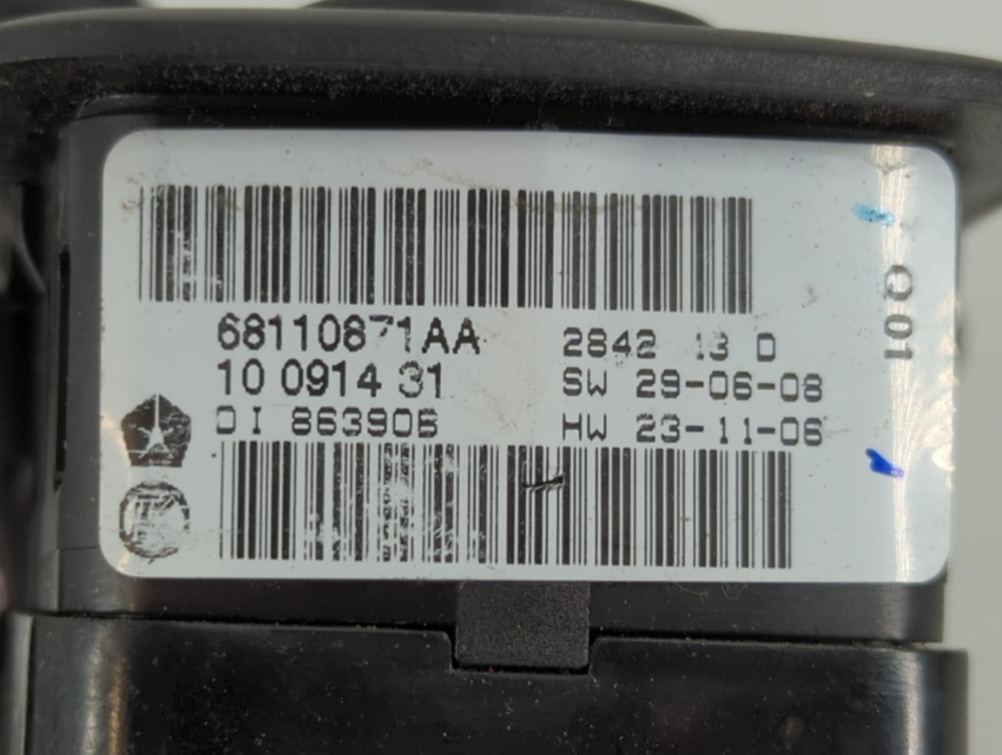 2013 Dodge Caravan Master Power Window Switch Replacement Driver Side Left P/N:68110871AA Fits OEM Used Auto Parts - Oemused
