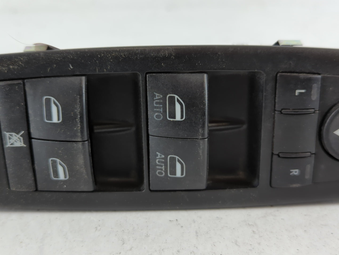 2013 Dodge Caravan Master Power Window Switch Replacement Driver Side Left P/N:68110871AA Fits OEM Used Auto Parts - Oemused