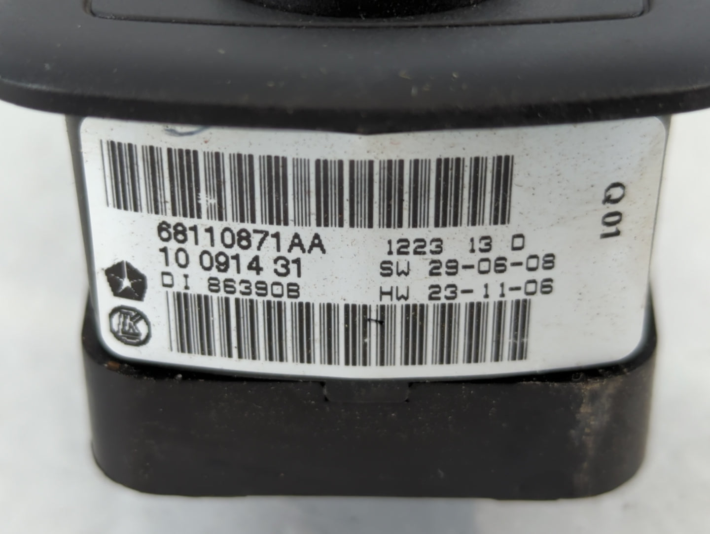 2013 Dodge Caravan Master Power Window Switch Replacement Driver Side Left P/N:68110871AA Fits OEM Used Auto Parts - Oemused